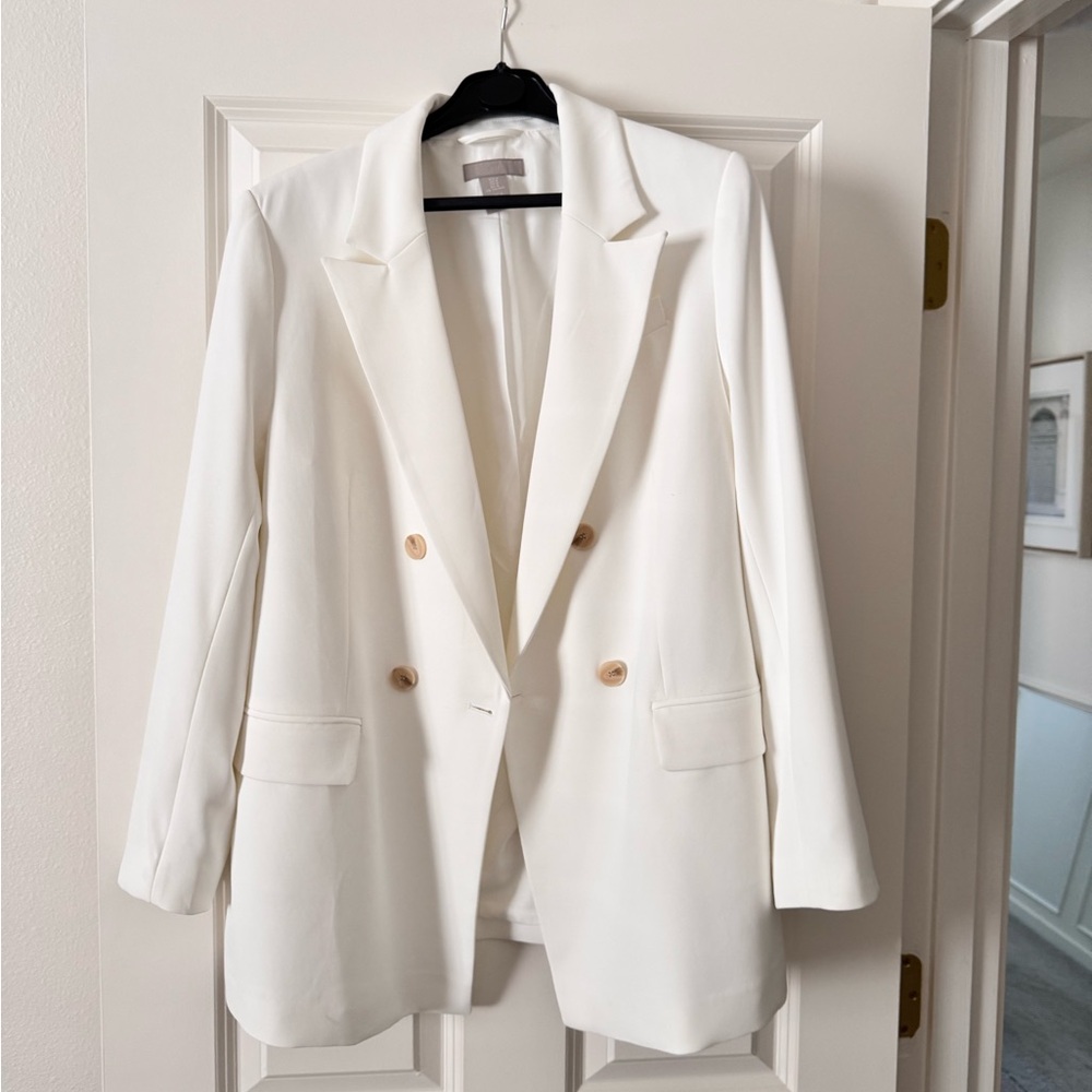 H&M White Textured Blazer with Structured Shoulders